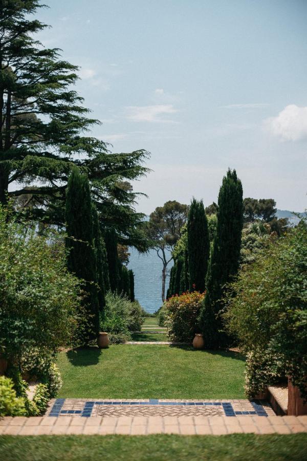 Exclusive Waterfront Villa - Cote Dazur Le Pradet Exterior photo